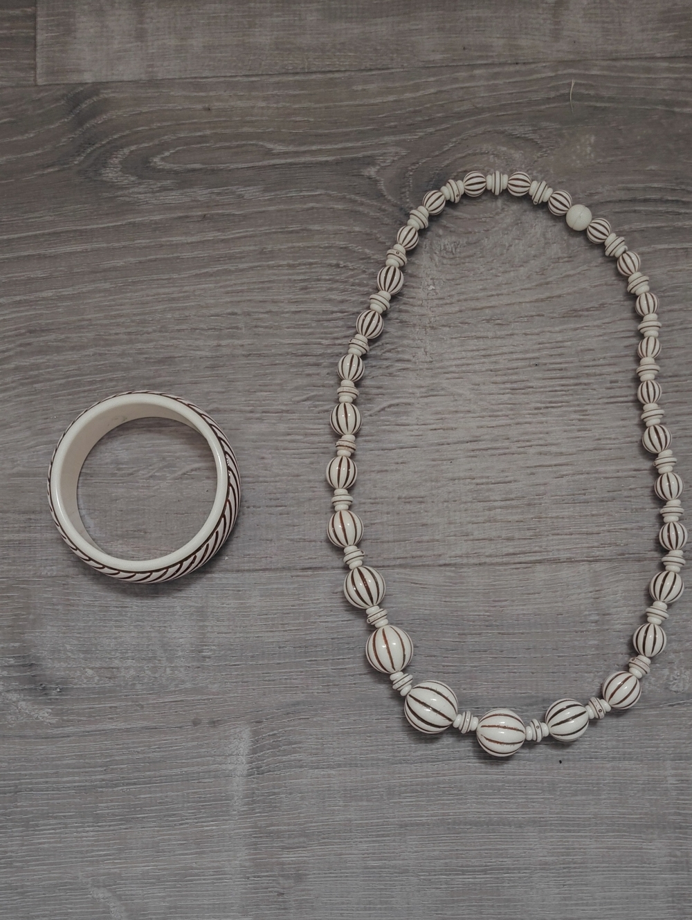 White Striped Vintage Beaded Resin/Bone Necklace and Bangle Set